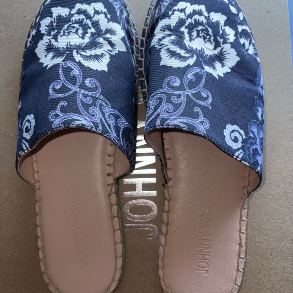 Johnny Was Floral Women's Shoes - Black and White